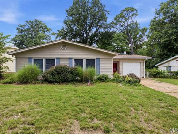 2953 Caspian Lane , Mehlville, MO 63125