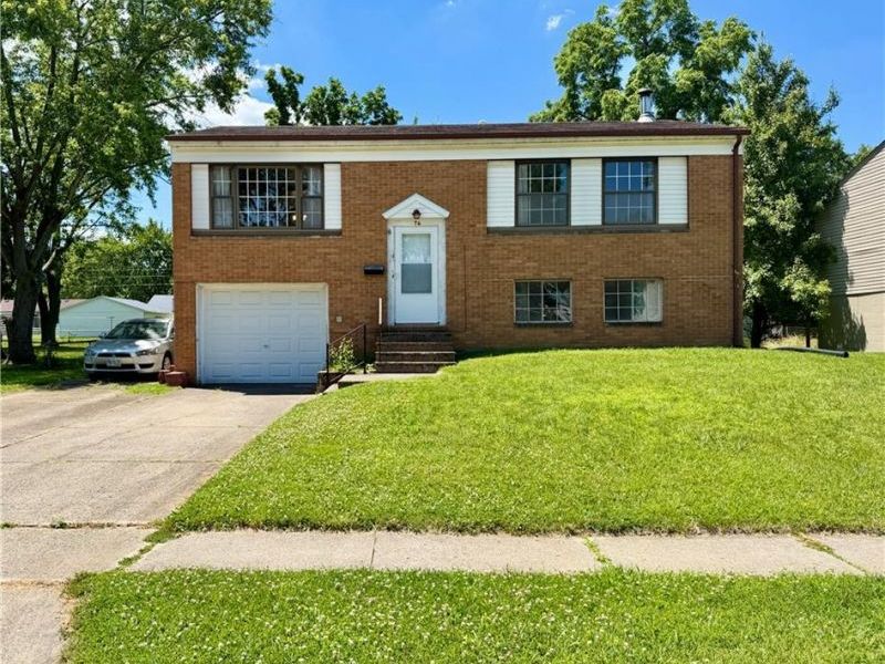 76 Joyce Drive, Fairborn, OH 45324 Photo 2