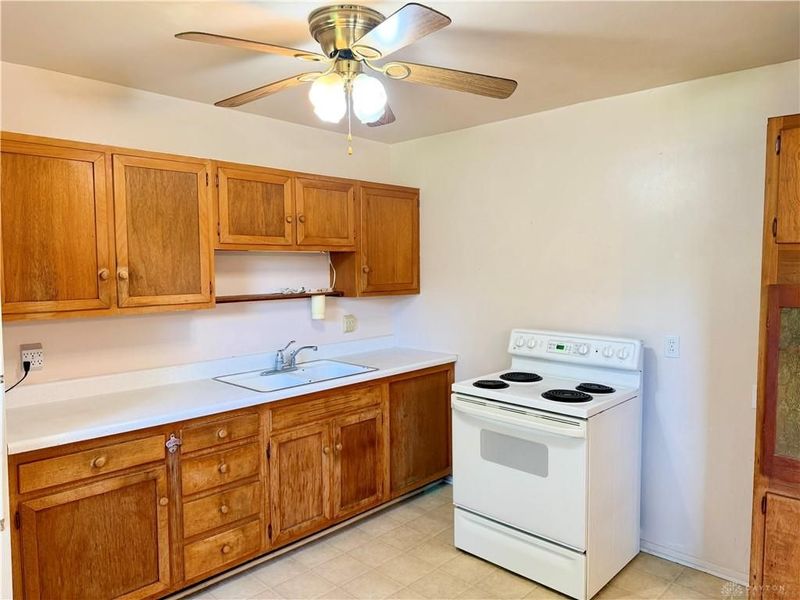 76 Joyce Drive, Fairborn, OH 45324 Photo 7