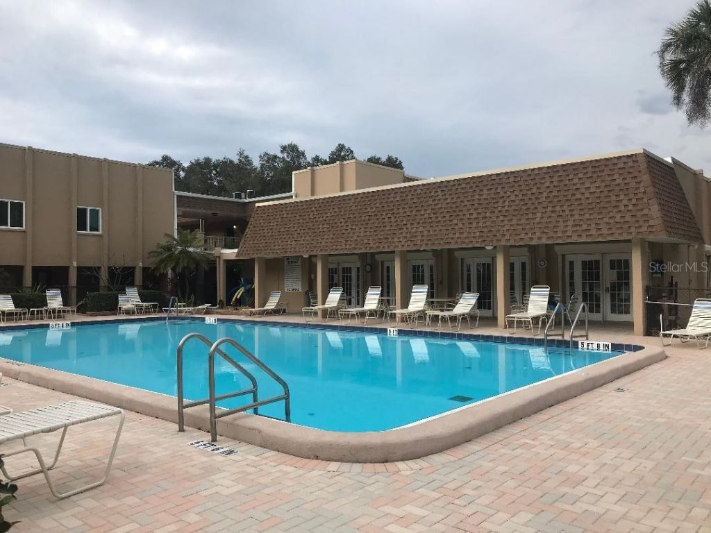 1310 Glen Oaks Drive E, Unit 385E, Sarasota, FL 34232 Photo