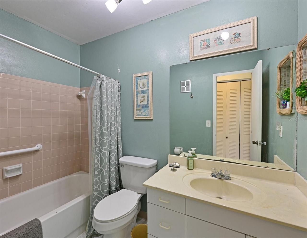 3617 34th Avenue Drive W, Bradenton, FL 34205 Photo