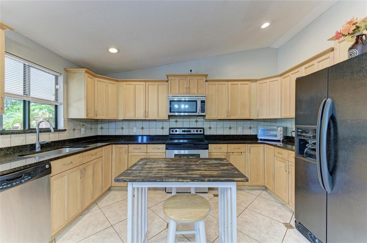 2226 Lockwood Meadows Drive, Sarasota, FL 34234 Photo