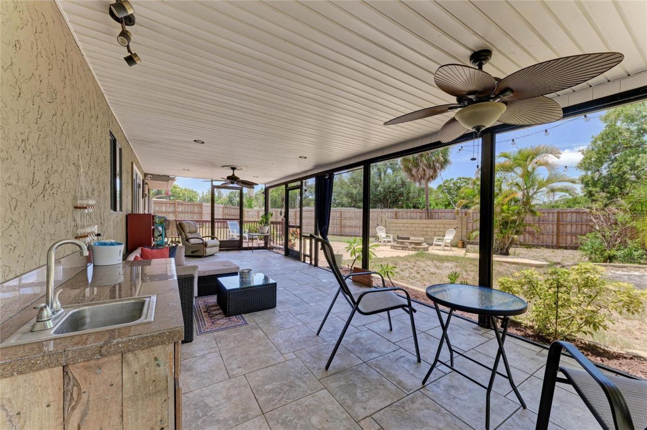 2226 Lockwood Meadows Drive, Sarasota, FL 34234 Photo