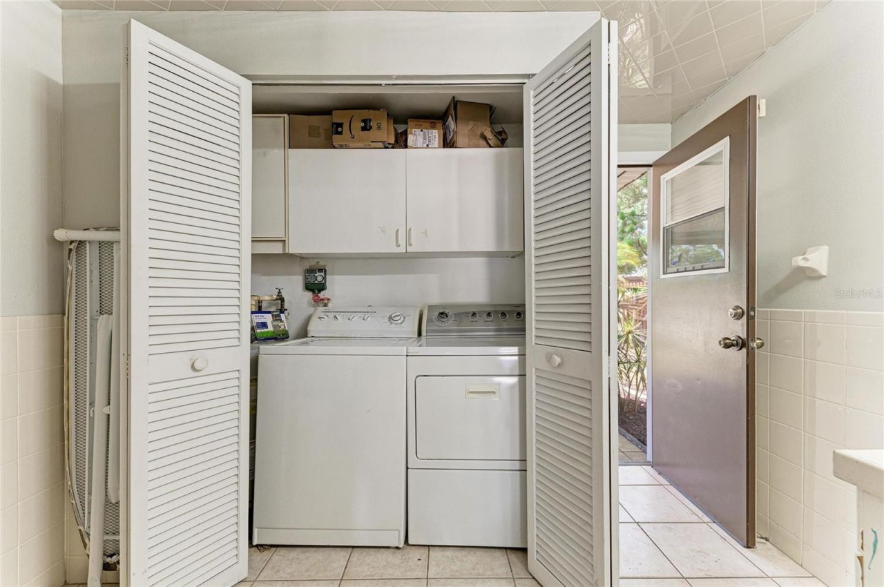 2226 Lockwood Meadows Drive, Sarasota, FL 34234 Photo