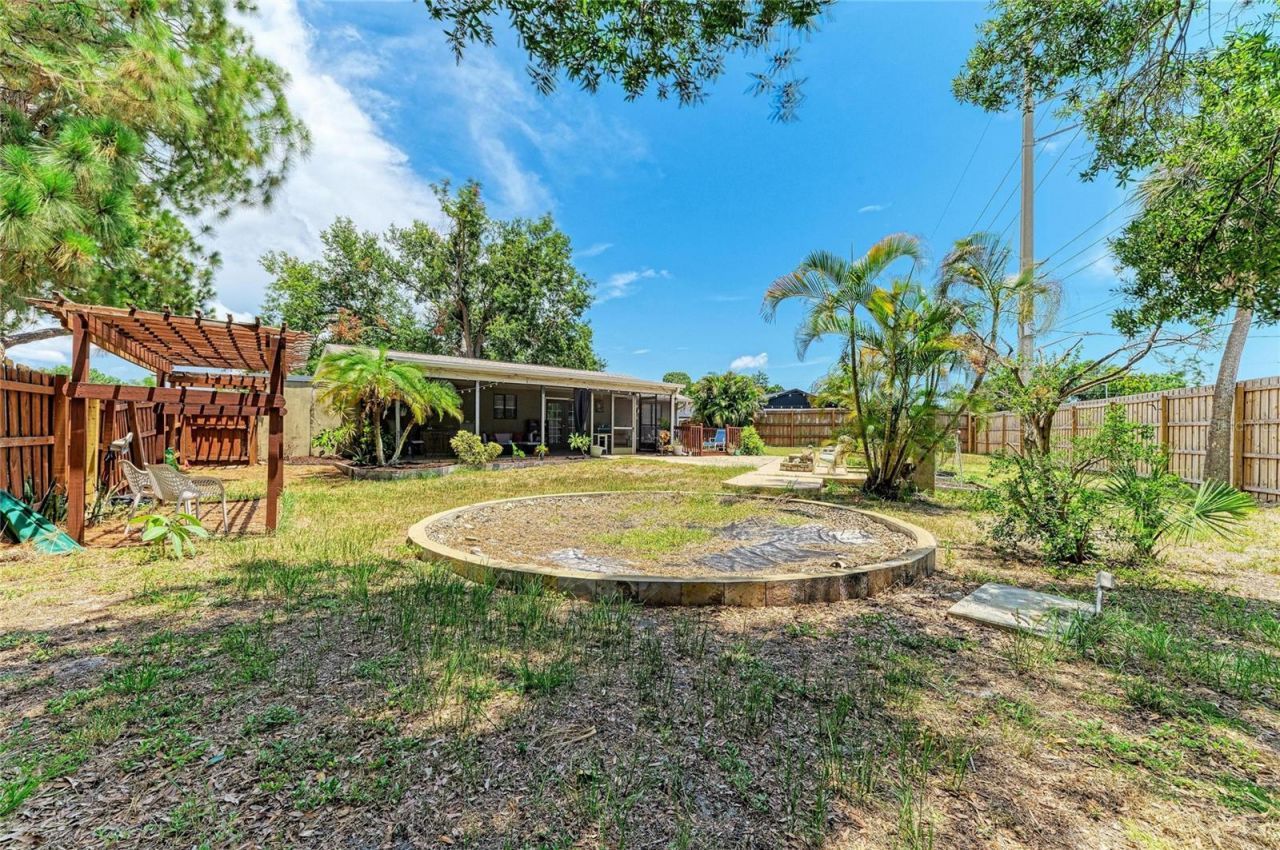 2226 Lockwood Meadows Drive, Sarasota, FL 34234 Photo