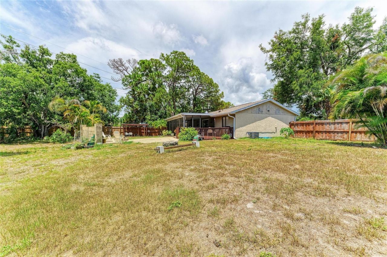2226 Lockwood Meadows Drive, Sarasota, FL 34234 Photo