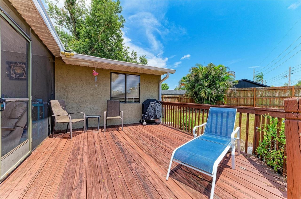 2226 Lockwood Meadows Drive, Sarasota, FL 34234 Photo