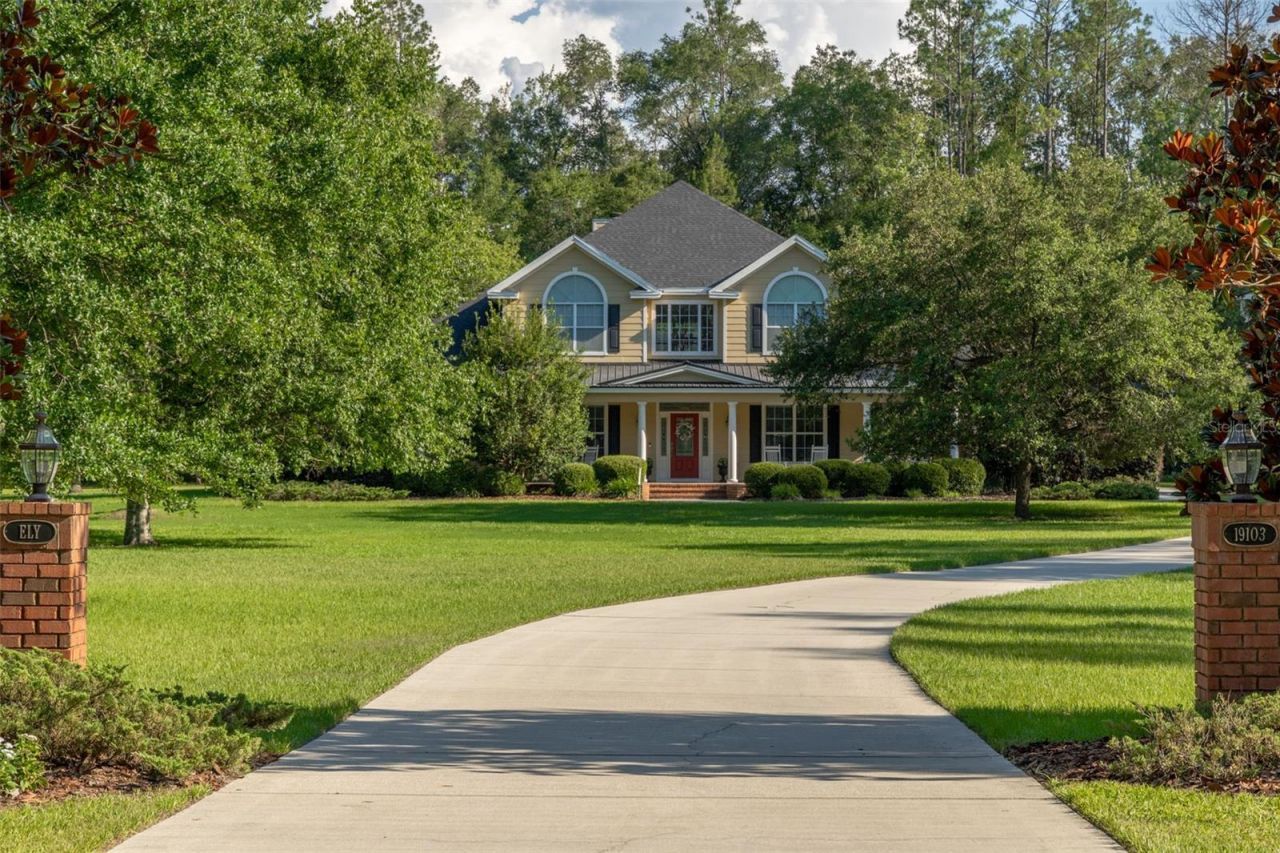 19103 NW 72nd Avenue, Alachua, FL 32615 Photo