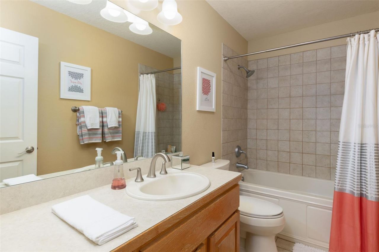 19103 NW 72nd Avenue, Alachua, FL 32615 Photo