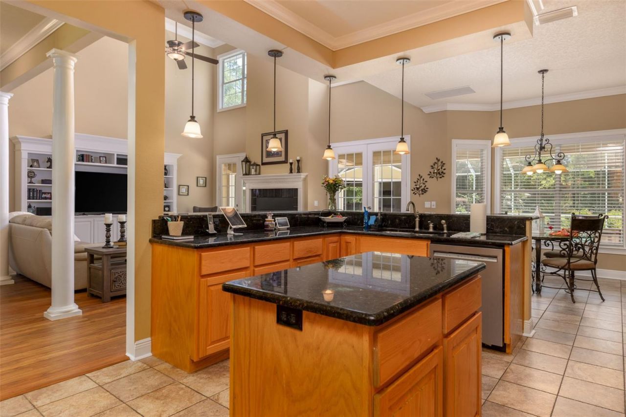 19103 NW 72nd Avenue, Alachua, FL 32615 Photo