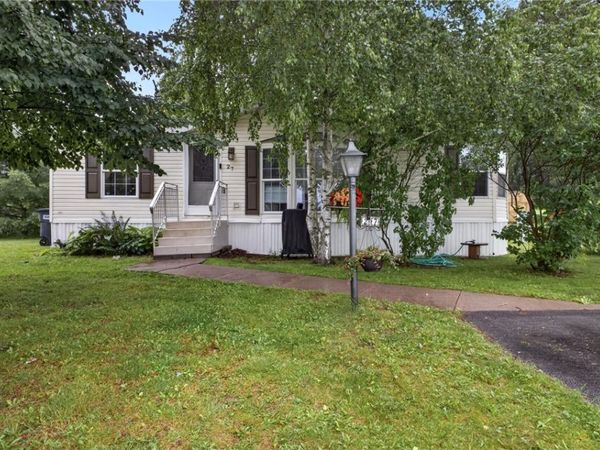 27 Morgans Run , Manchester, NY 14432