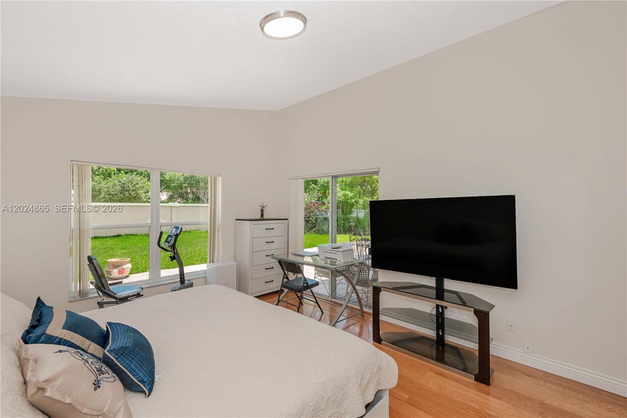 16269 SW 6th St , Pembroke Pines, FL 33027 Photo