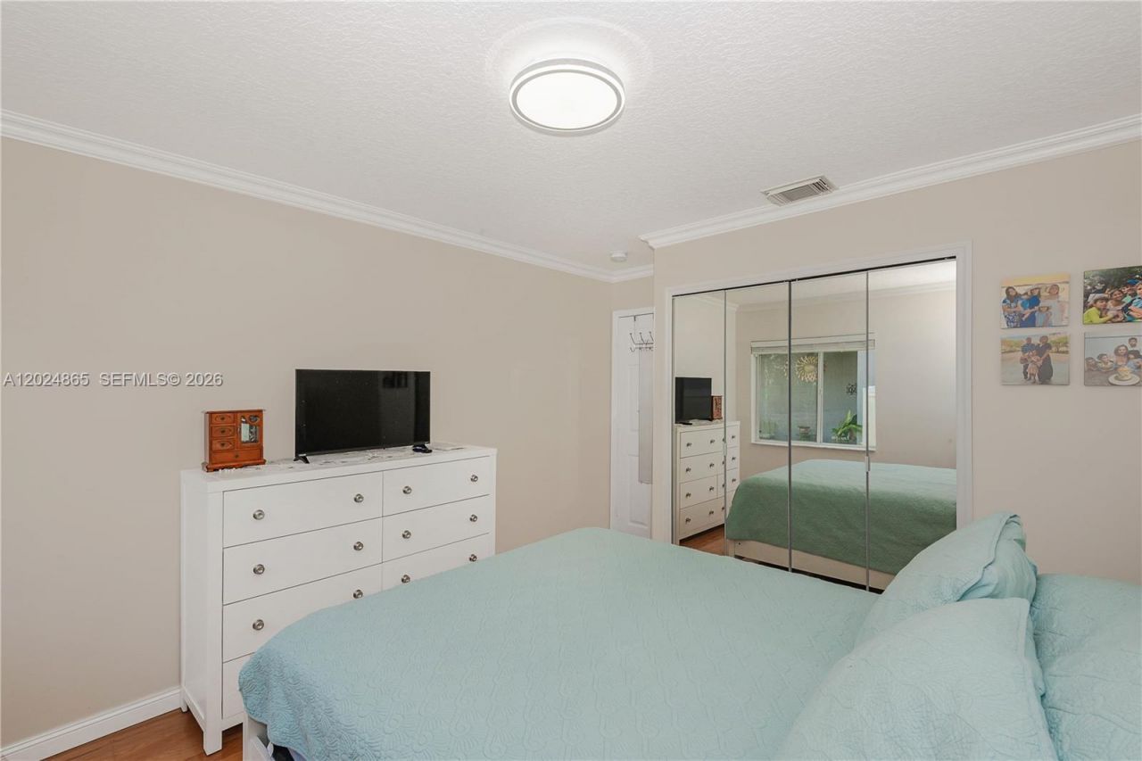 16269 SW 6th St , Pembroke Pines, FL 33027 Photo