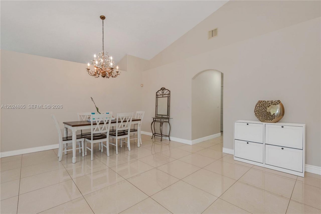 16269 SW 6th St , Pembroke Pines, FL 33027 Photo