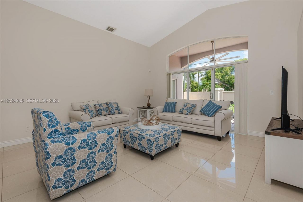 16269 SW 6th St , Pembroke Pines, FL 33027 Photo