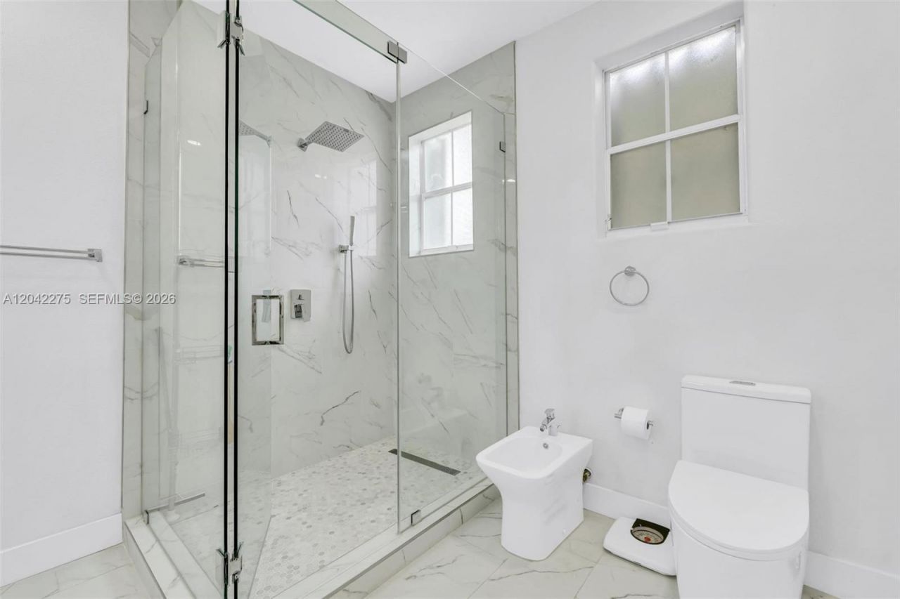 5570 NW 107th Ave, Unit 916, Doral, FL 33178 Photo