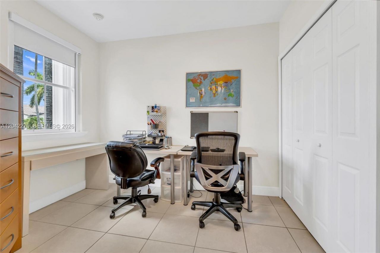 5570 NW 107th Ave, Unit 916, Doral, FL 33178 Photo