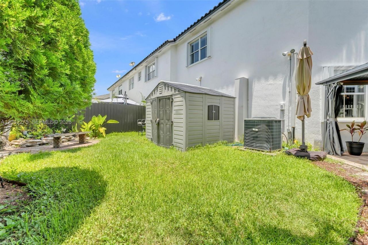 5570 NW 107th Ave, Unit 916, Doral, FL 33178 Photo