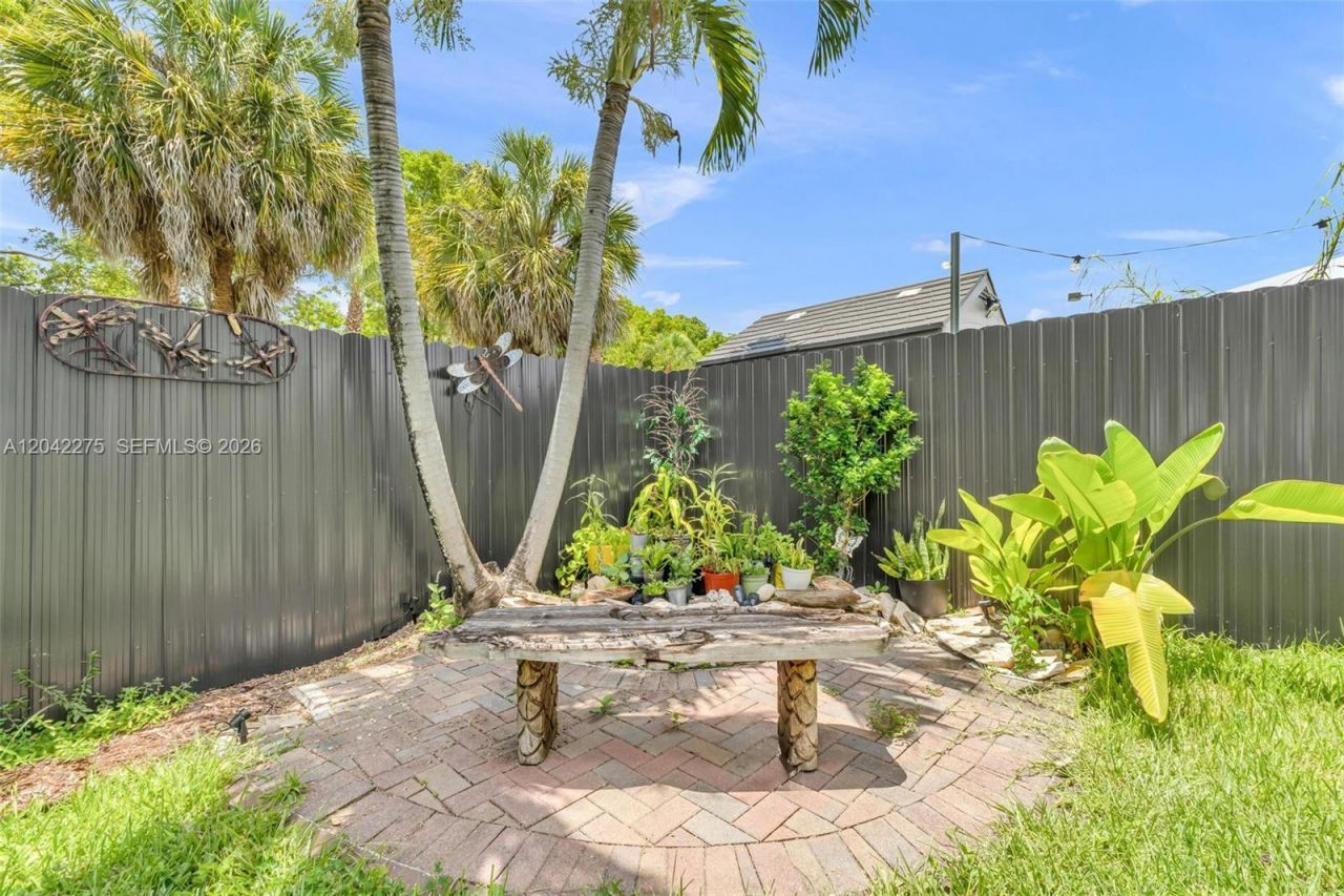 5570 NW 107th Ave, Unit 916, Doral, FL 33178 Photo