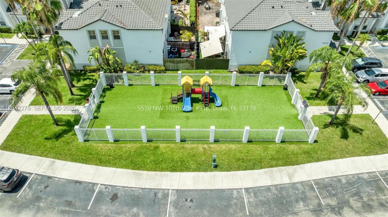 5570 NW 107th Ave, Unit 916, Doral, FL 33178 Photo