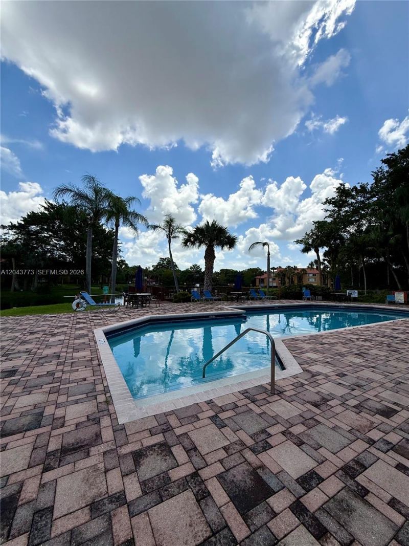 10709 Cleary Blvd , Unit 101, Plantation, FL 33324 Photo