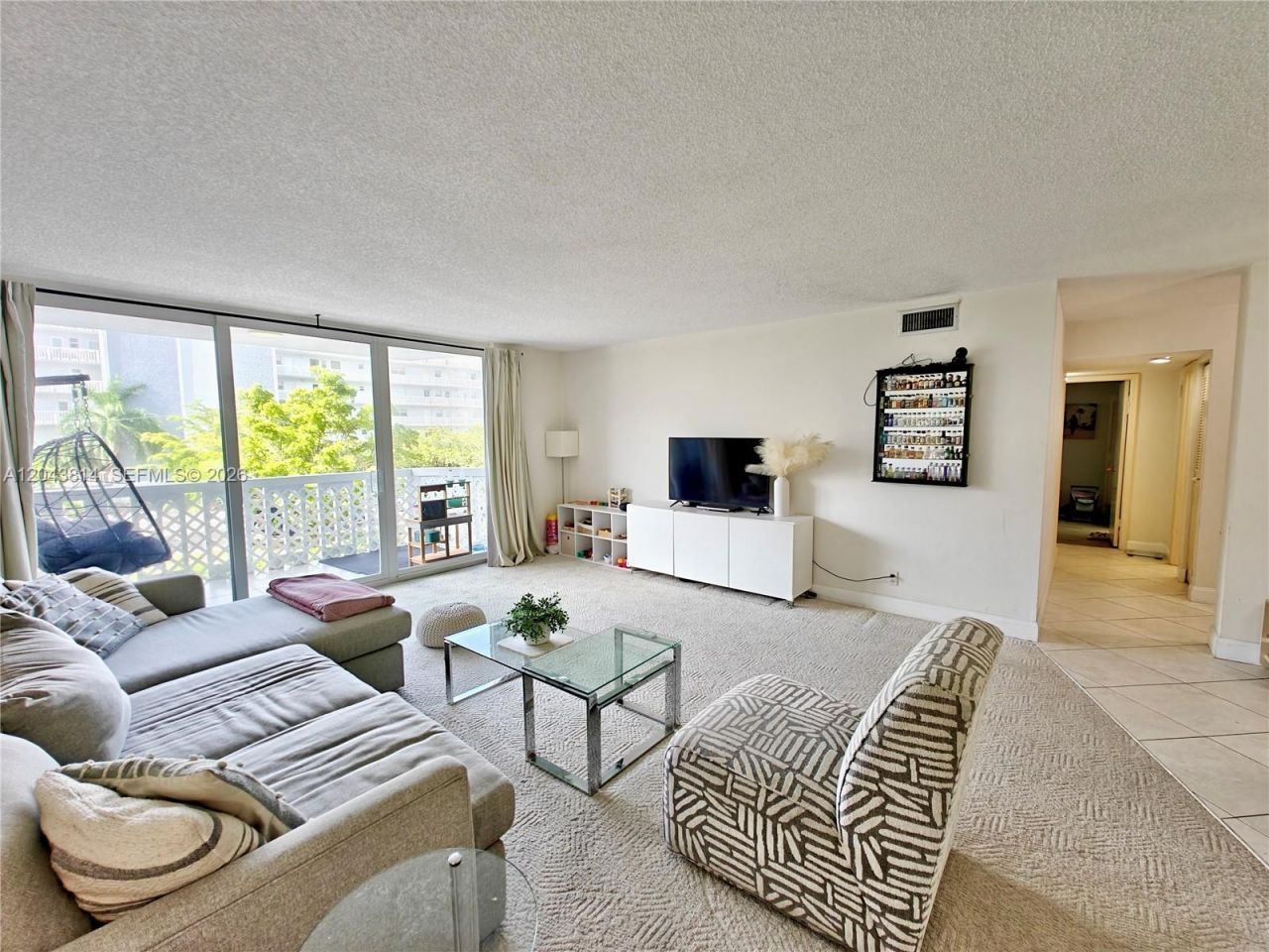 400 NE 12th Ave , Unit 306, Hallandale Beach, FL 33009 Photo