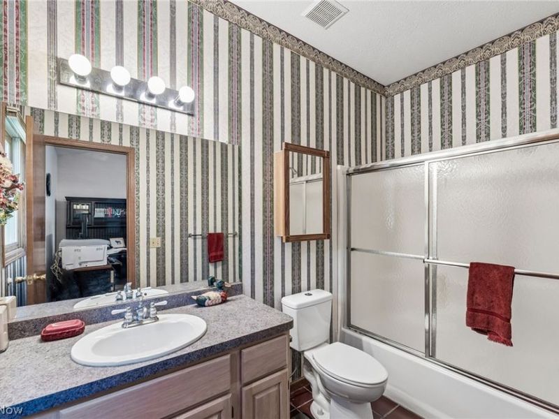 9393 Goodell Court, Mentor, OH 44060 Photo 12