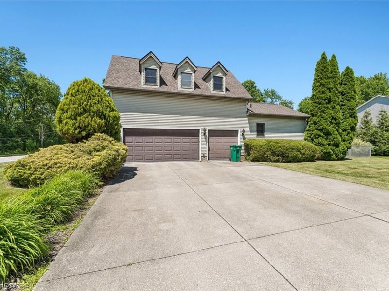 9393 Goodell Court, Mentor, OH 44060 Photo 3