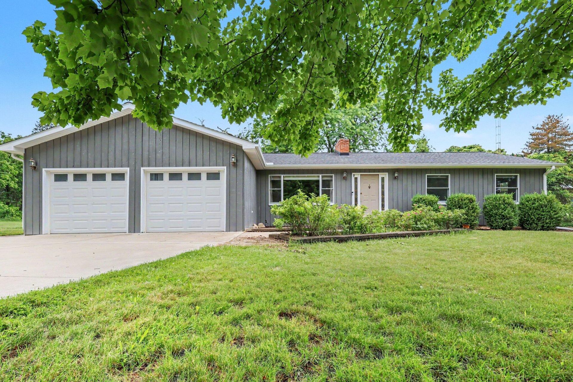 10691 Roepke Road, Chelsea, MI 48118 Main Photo