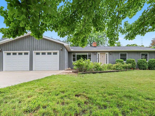 10691 Roepke Road, Chelsea, MI 48118