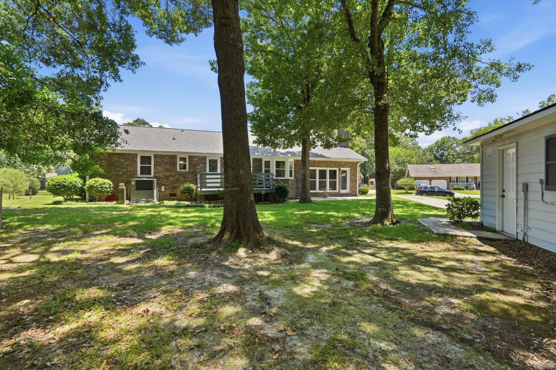 126 Fox Chase Drive Photo 28