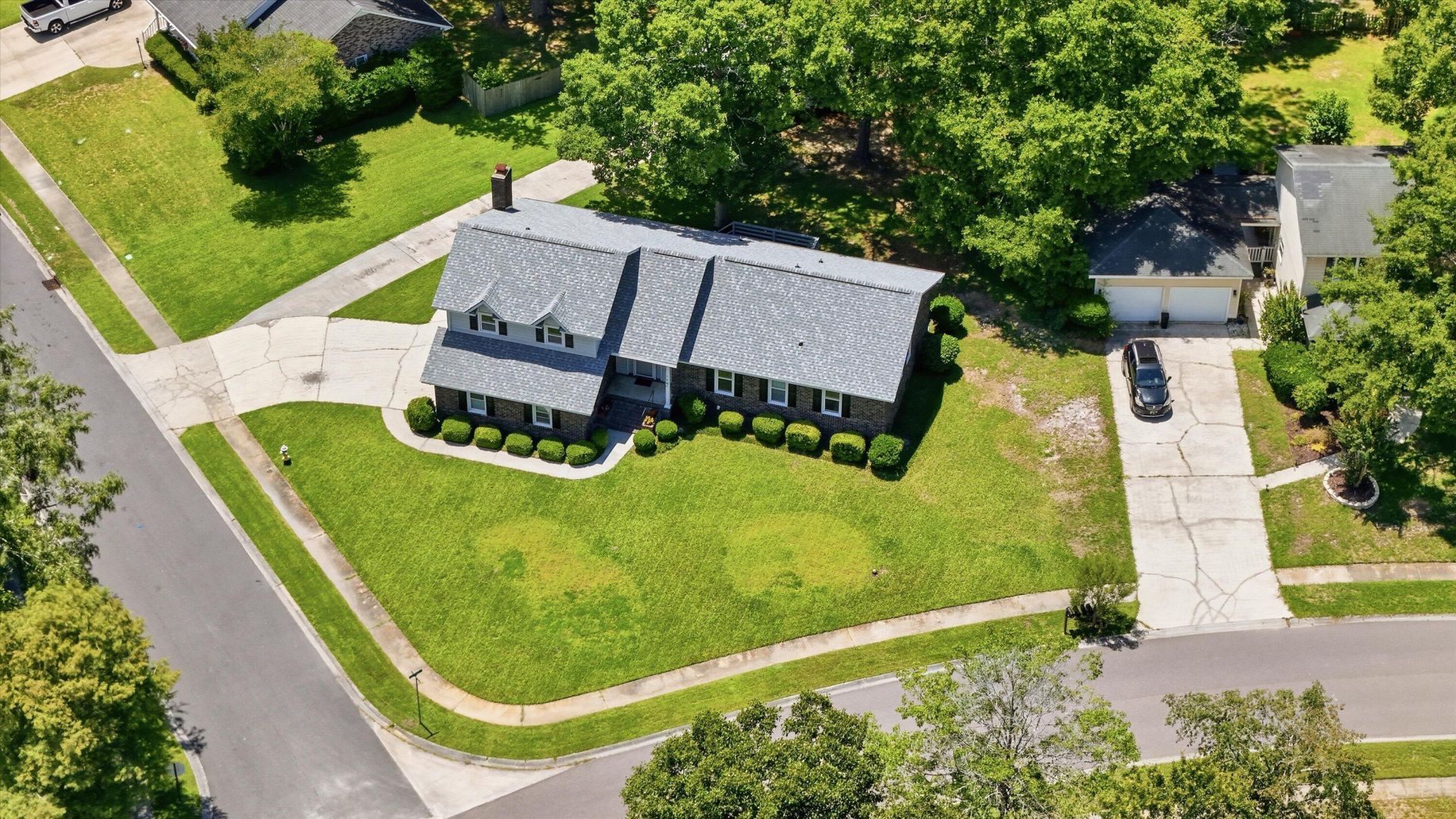 126 Fox Chase Drive Photo 6