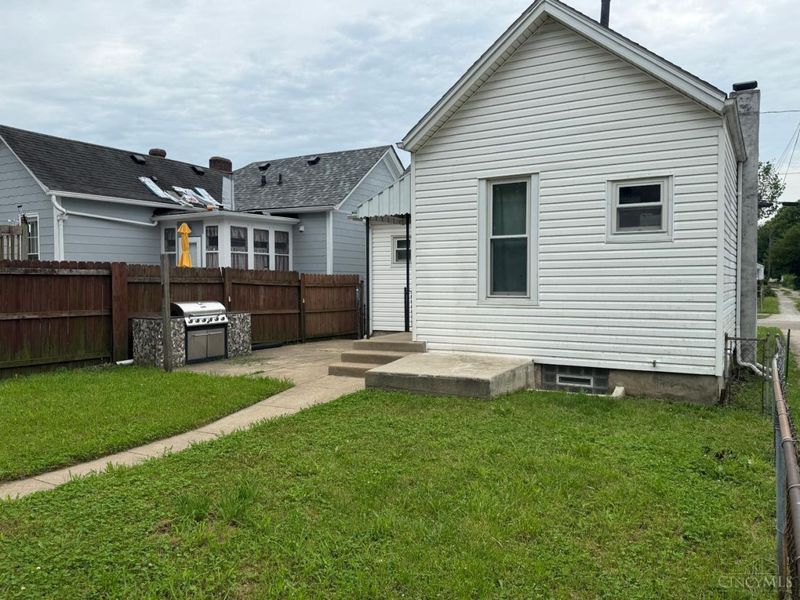 2342 Noble Avenue, Hamilton, OH 45015 Photo 4