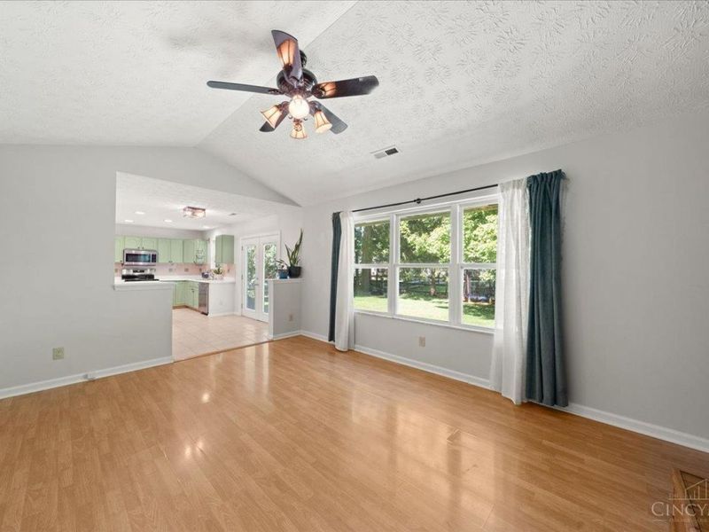 7731 Wilderness Way, Maineville, OH 45039 Photo 14