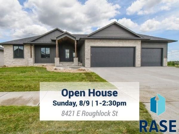 8421 E Roughlock St, Sioux Falls, SD 57110
