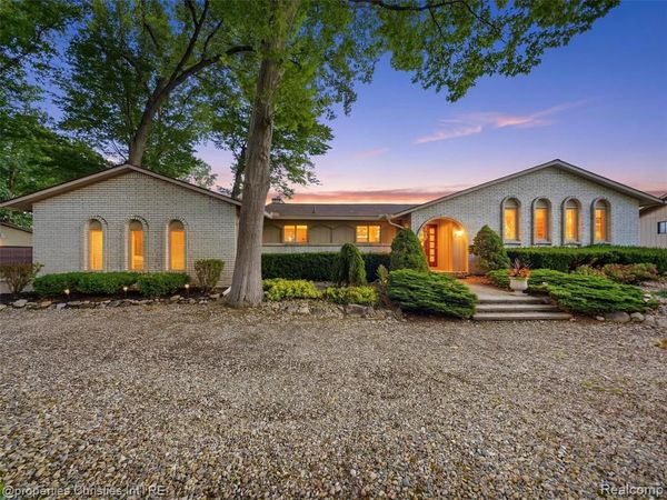 1721 Imperial Drive, Highland Twp, MI 48356