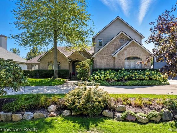 1539 Wandrei Court , Commerce Twp, MI 48382