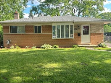 4348 Martin, Warren, MI 48092