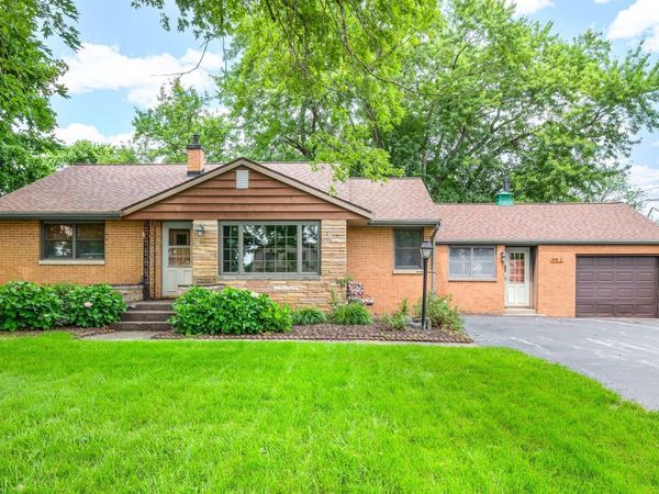 902 E Vine Street, Leroy, IL 61752