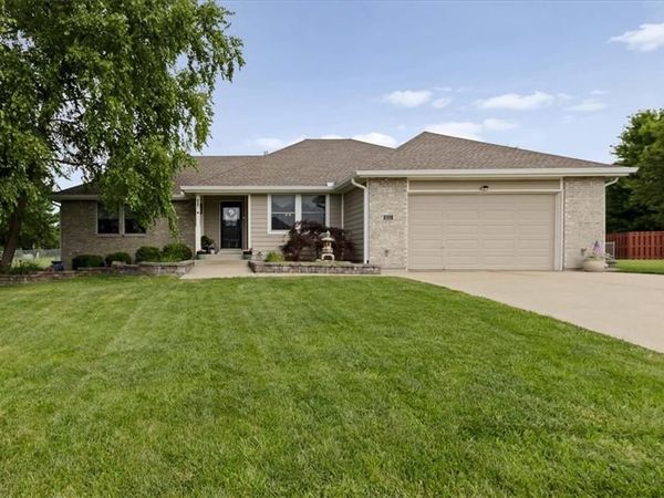 603 Canyon Drive, Pleasant Hill, MO 64080