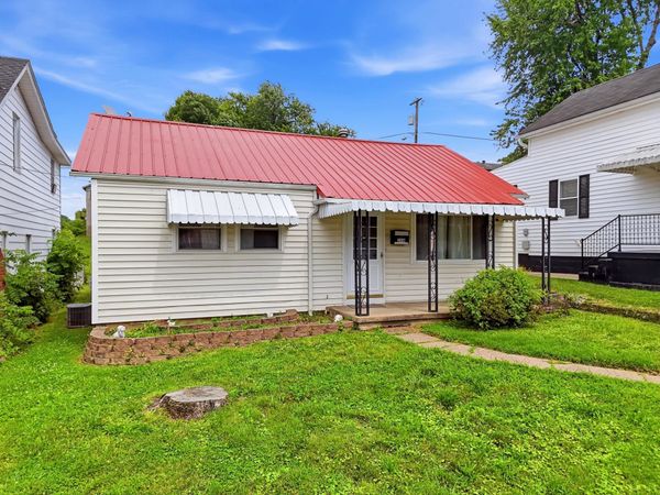 208 South Walnut Street, Huntington, WV 25705