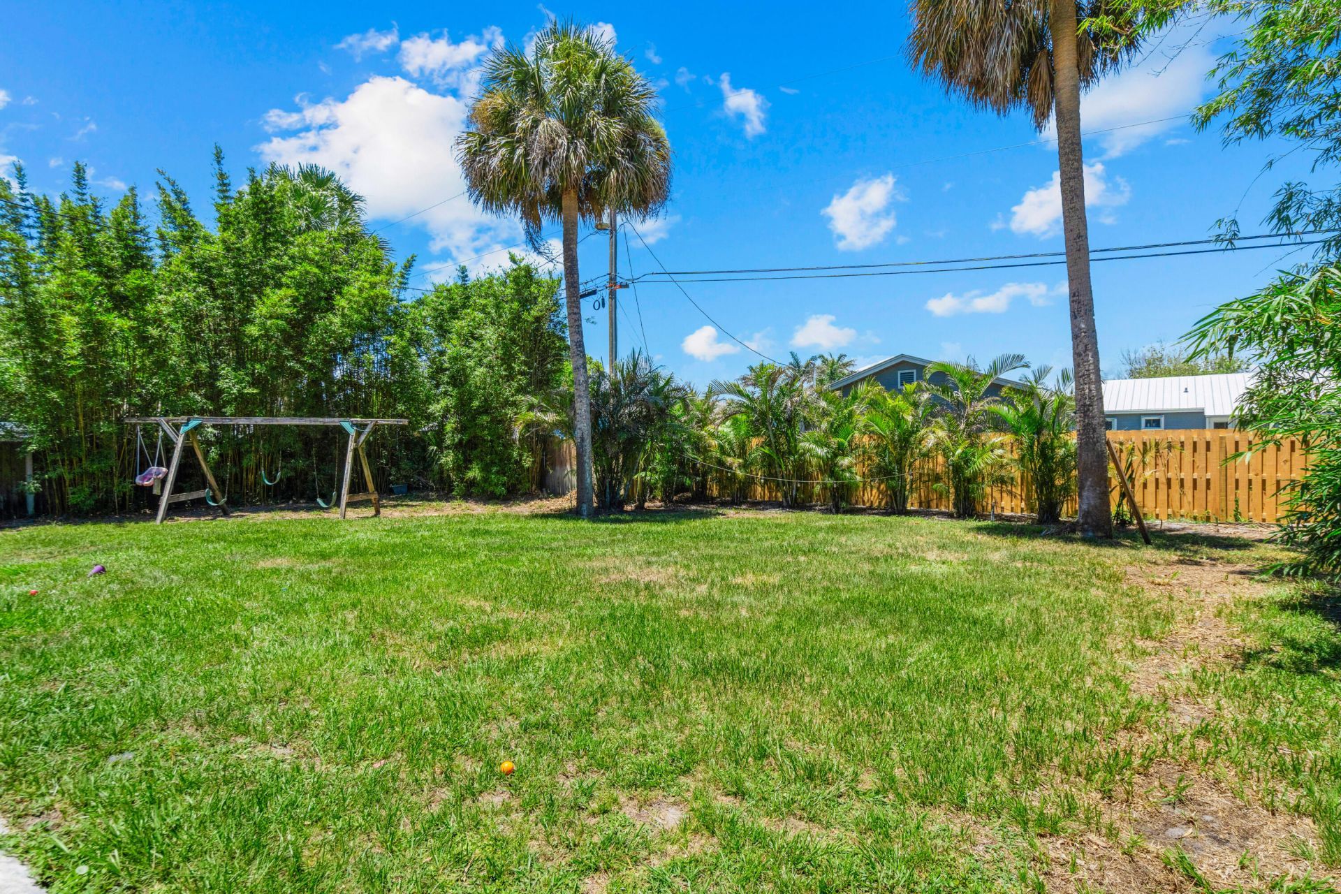 520 SE Dolphin Drive, Stuart, FL 34996 Photo