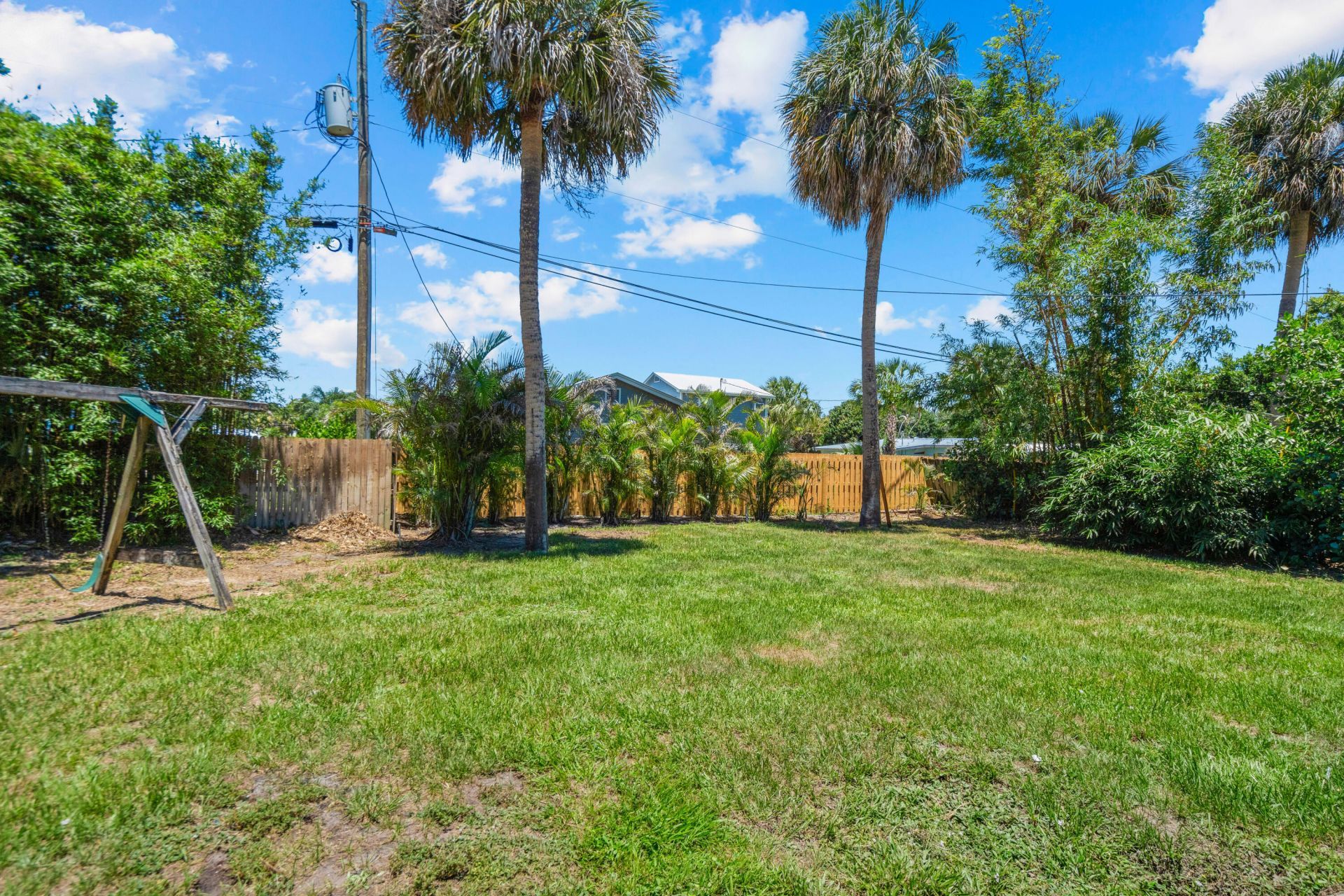 520 SE Dolphin Drive, Stuart, FL 34996 Photo