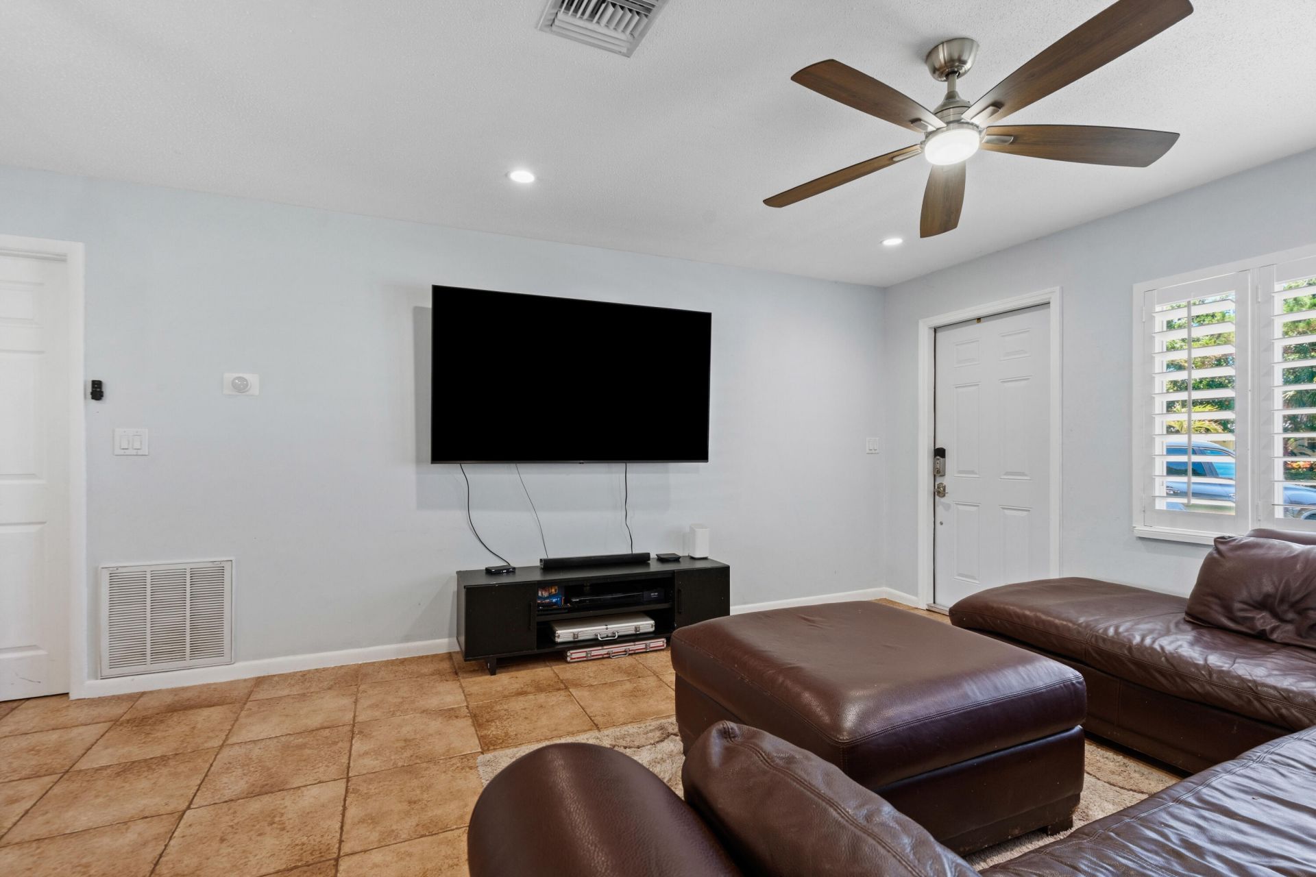 520 SE Dolphin Drive, Stuart, FL 34996 Photo