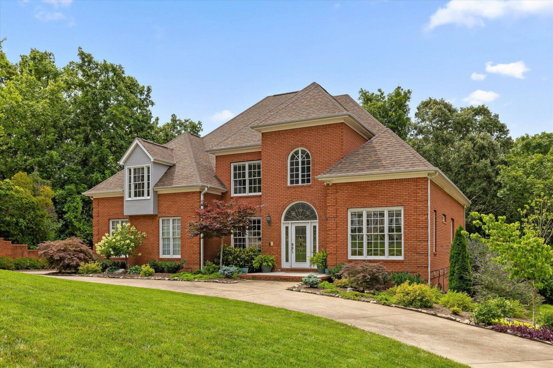 5510 Mountain Breeze Drive, Chattanooga, TN 37421 Main Photo