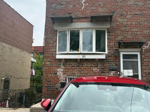277 Graff Avenue , Bronx, NY 10465