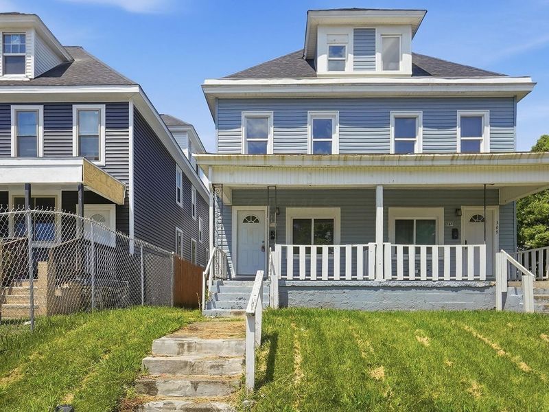 387 N Garfield Avenue, Columbus, OH 43203 Photo 2