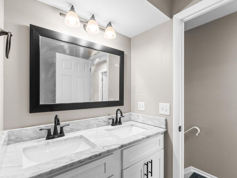 5016 Julie Place, Columbus, OH 43229 Photo 23