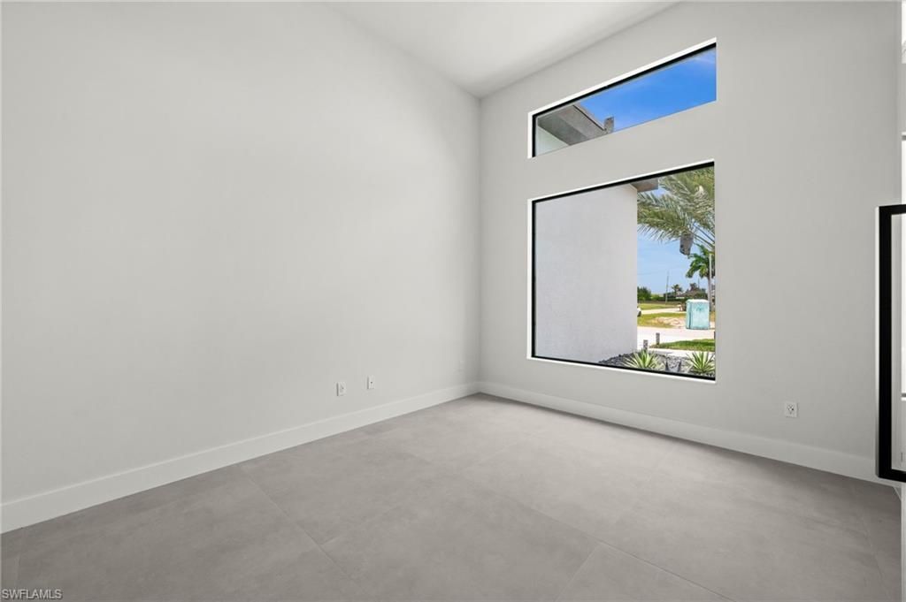 2833 SW 17th Pl, Cape Coral, FL 33914 Photo