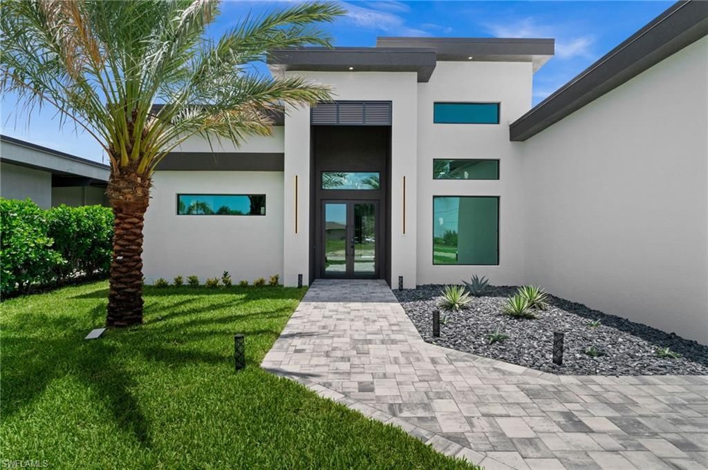 2833 SW 17th Pl, Cape Coral, FL 33914 Photo